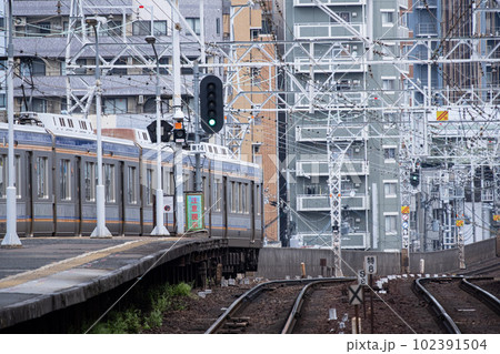 電車 102391504