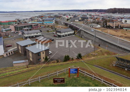 厚岸霧多布昆布森国定公園の厚岸湖と厚岸大橋(道の駅厚岸グルメパーク) 厚岸霧多布昆布森国定公園の厚岸湖と厚岸大橋(道の駅厚岸グルメパーク) 102394014