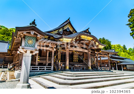 新潟 彌彦神社　～拝殿～ 102394365