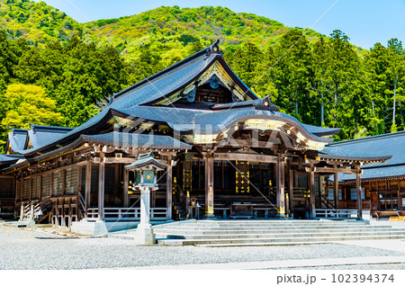 新潟 彌彦神社　～拝殿～ 102394374