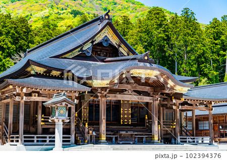 新潟 彌彦神社　～拝殿～ 102394376