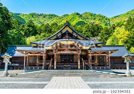 新潟 彌彦神社　～拝殿～ 102394381