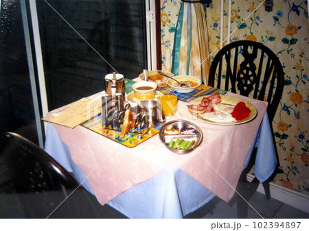 B &Bの朝食 B &Bの朝食 102394897