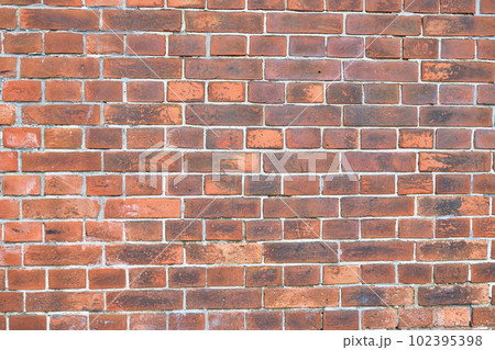 外苑東通りに面した旧乃木邸の厩(うまや)のレンガ(東京都港区赤坂) 外苑東通りに面した旧乃木邸の厩(うまや)のレンガ(東京都港区赤坂) 102395398