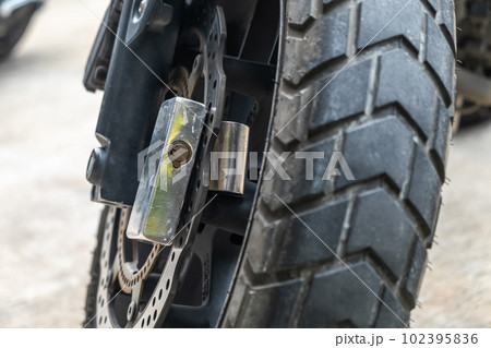 Super Strong Stainless Motorcycle Anti Theif  Lock, Front Wheel Motorcycle Protection Tools Instrument 102395836