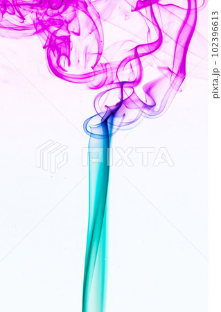 smoke_抽象イメージ 102396613
