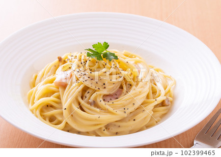 パスタ~カルボナーラ パスタ~カルボナーラ 102399465