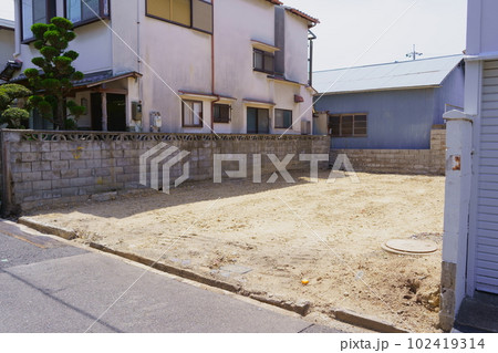 住宅街の空き地 住宅街の空き地 102419314