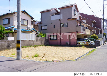 住宅街の空き地 住宅街の空き地 102419316