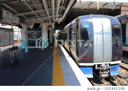 名鉄の空港特急 ミュースカイ 2000系（名鉄 神宮前駅） 102442196