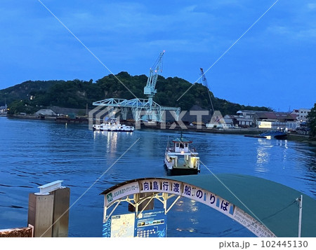 尾道水道_尾道_フェリー乗り場_渡船 尾道水道_尾道_フェリー乗り場_渡船 102445130