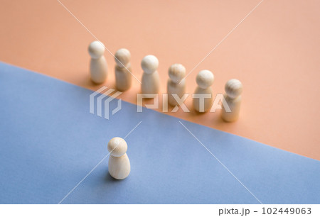 Leadership concept. 102449063