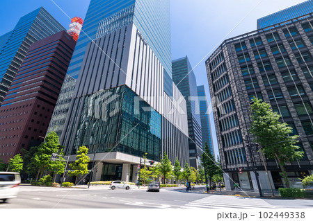 《東京都》大手町オフィス街・日本経済の中心 102449338