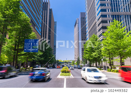 《東京都》大手町オフィス街・日本経済の中心 《東京都》大手町オフィス街・日本経済の中心 102449382