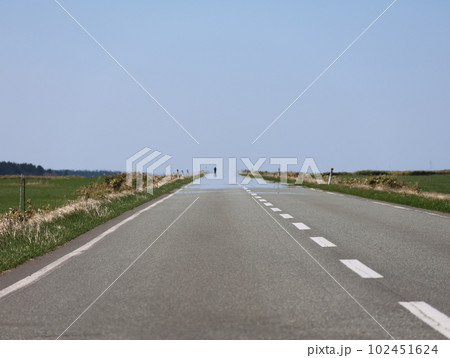 逃げ水と宙に浮くバイク 逃げ水と宙に浮くバイク 102451624