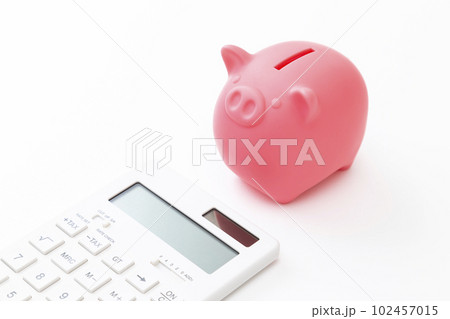 電卓と貯金箱 電卓と貯金箱 102457015