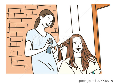 美容室でスプレーする美容師と女性客 102458319