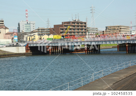 鶴見川沿いを歩いた 102458535