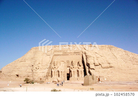 エジプト　アブ・シンベル大神殿 102458570