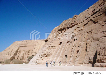 エジプト アブ・シンベル神殿 エジプト アブ・シンベル神殿 102458728