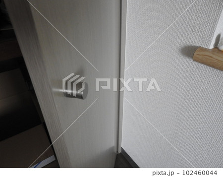 扉　住宅の扉 102460044