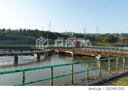 JR東日本信濃川発電所群の山本調整池ダム（新潟県小千谷市） 102463302