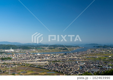芥子山から望む西大寺と吉井川河口の風景1　岡山県岡山市東区 102463990