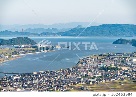 芥子山から望む西大寺と吉井川河口の風景3 岡山県岡山市東区 芥子山から望む西大寺と吉井川河口の風景3 岡山県岡山市東区 102463994