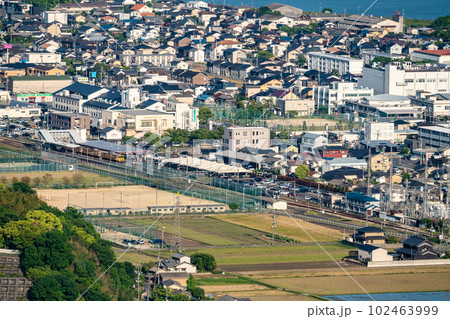 芥子山から望むJR西大寺駅 岡山県岡山市東区 芥子山から望むJR西大寺駅 岡山県岡山市東区 102463999