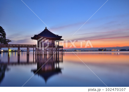 浮御堂の夜明け 102470107