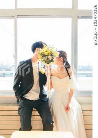 学校　結婚式 102470326