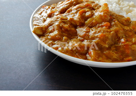 具が溶けたカレーライス ジャガイモ以外ほとんど解けたカレー 具が溶けたカレーライス ジャガイモ以外ほとんど解けたカレー 102470355
