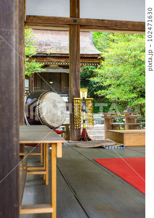 京都市西京区の月読神社 拝殿と本殿 京都市西京区の月読神社 拝殿と本殿 102471630