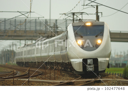 北陸本線 加賀笠間ー美川 JR西日本 683系 T25+T33+R10編成(金沢) サンダーバード 北陸本線 加賀笠間ー美川 JR西日本 683系 T25+T33+R10編成(金沢) サンダーバード 102477648