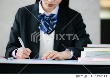 女子高生 制服 女子高生 制服 102490411
