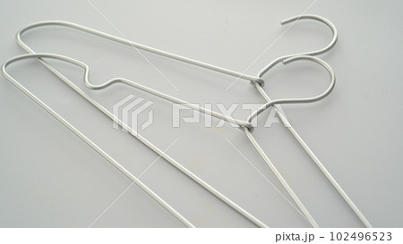シンプルなアルミハンガー シンプルなアルミハンガー 102496523