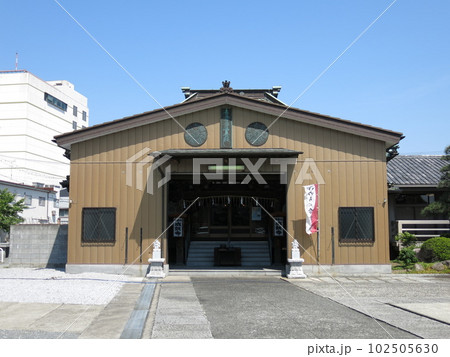 木更津市の成就寺（本堂） 102505630