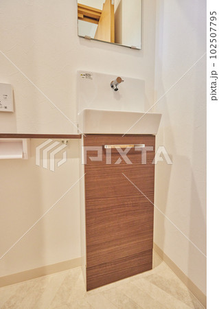 手洗い場 新築 水栓 トイレ 手洗い場 新築 水栓 トイレ 102507795