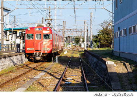 【蒲郡線】吉良吉田駅に停車中の普通列車 102520019
