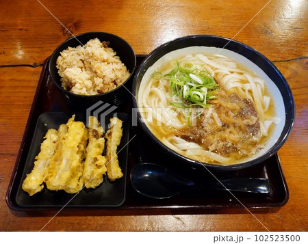 肉ごぼう天うどんかしわ飯セット1 肉ごぼう天うどんかしわ飯セット1 102523500