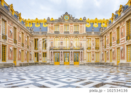 Paved Courtyard of Chateau Versailles near Paris, France 102534136