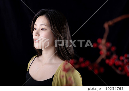 女性　ビューティー 102547634
