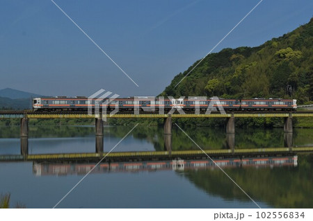 JR東海キハ25形気動車 102556834