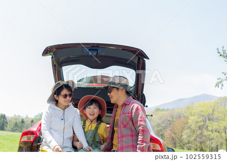 親子でオートキャンプ 102559315