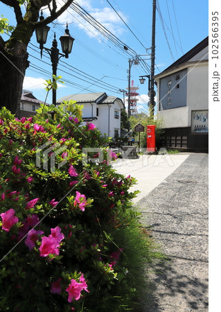 岩手　一関　丸ポストのある風景（世嬉の一酒造） 102566395