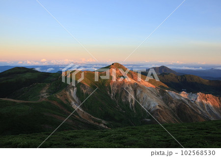 山の風景 山の風景 102568530