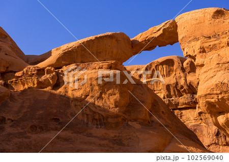 Burdah Rock Bridge, Wadi Rum, Jordan 102569040