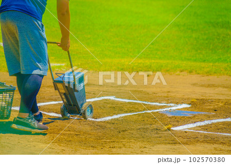 少年野球のライン引き 102570380