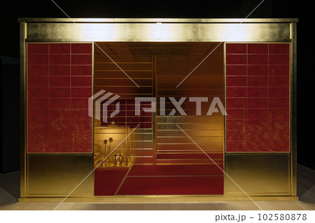 黄金の茶室 102580878