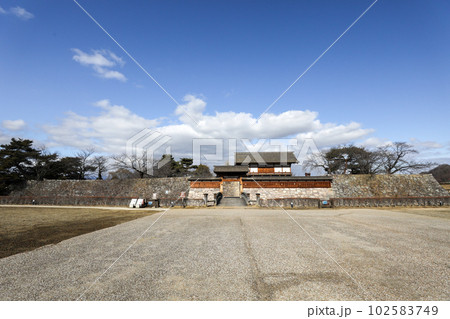 長野県　長野市　冬　松代城 102583749